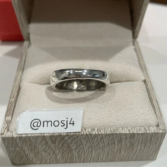 Retired James Avery Spanish Moss Ring